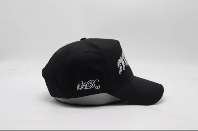 Satinflow Hat